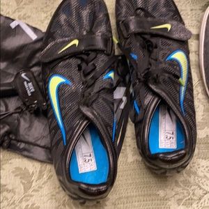 Track and field shoe